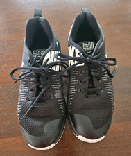 Nike Boys Team Hustle Quick 922680-004 Black Basketball Shoes Sneakers Size 7 Y