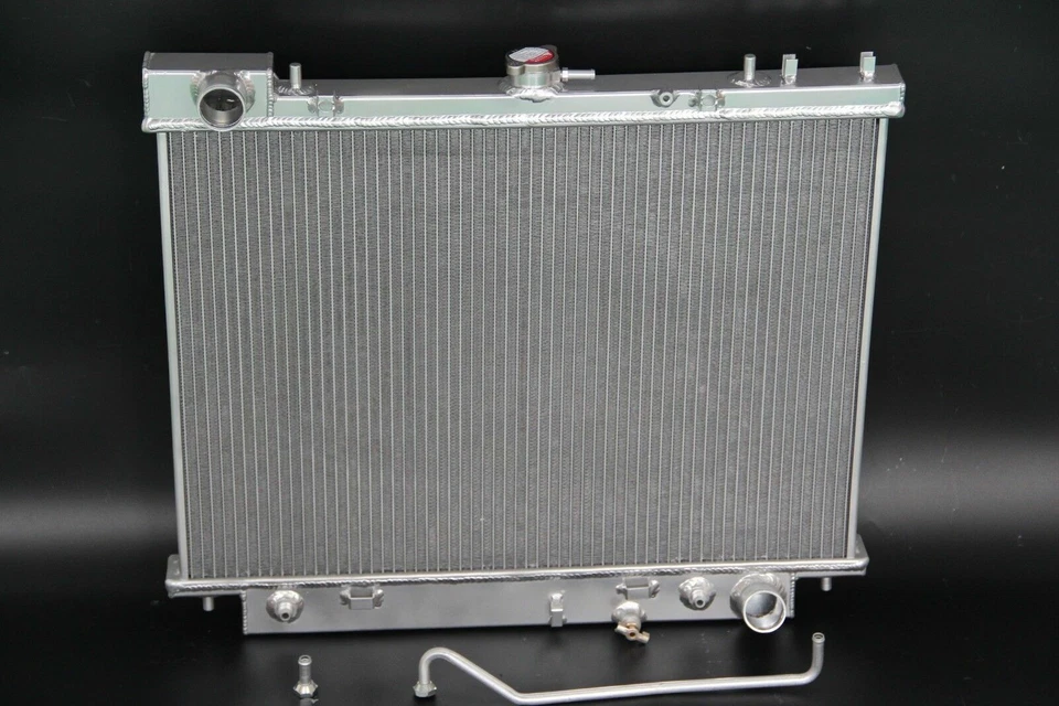 Radiador de aluminio CC2195 Apto para Isuzu Rodeo Sport Amigo Honda Passport 3.2L V6 Foto 3 de 4