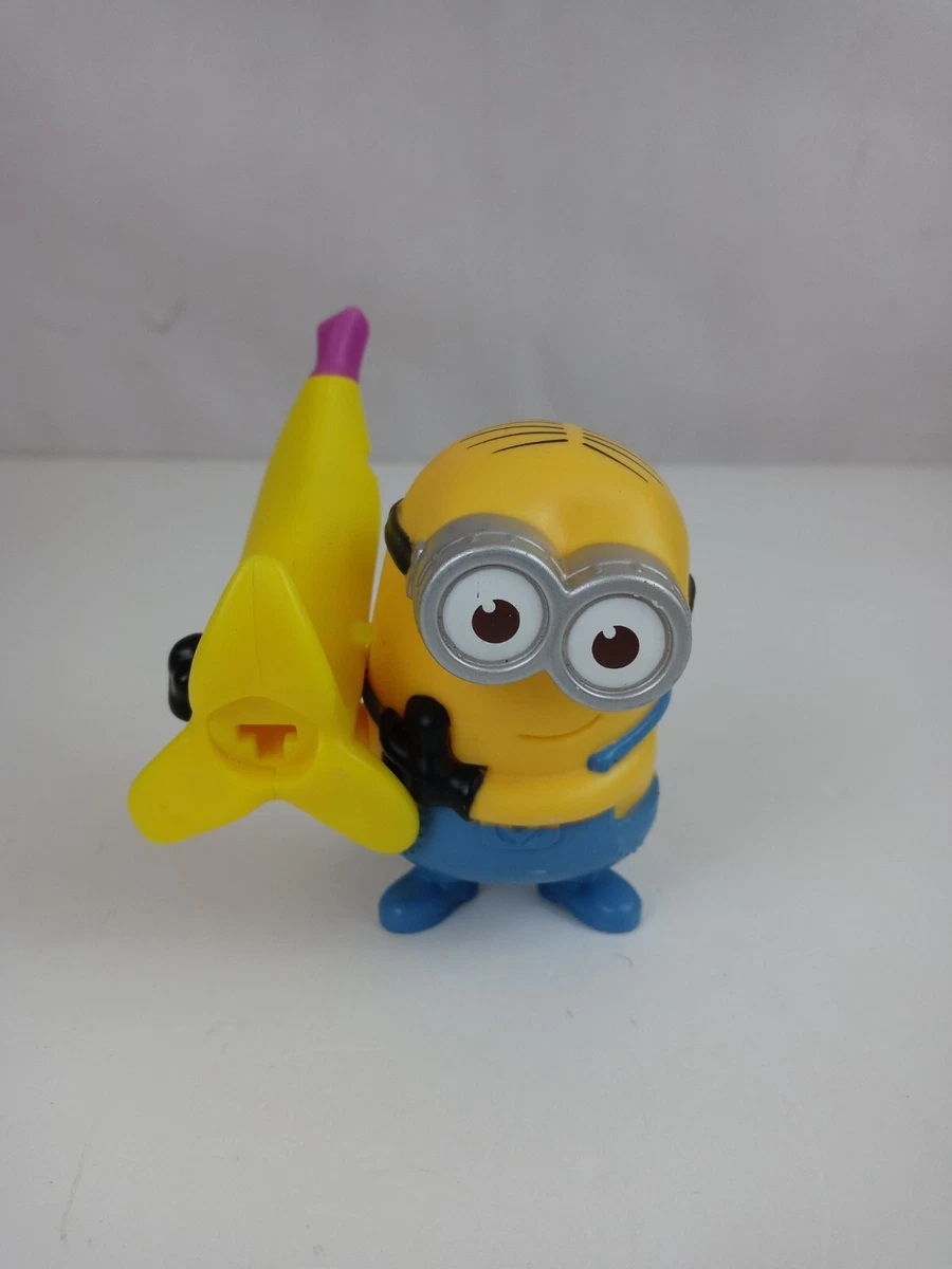 Minion saying banana while playing with a flipper