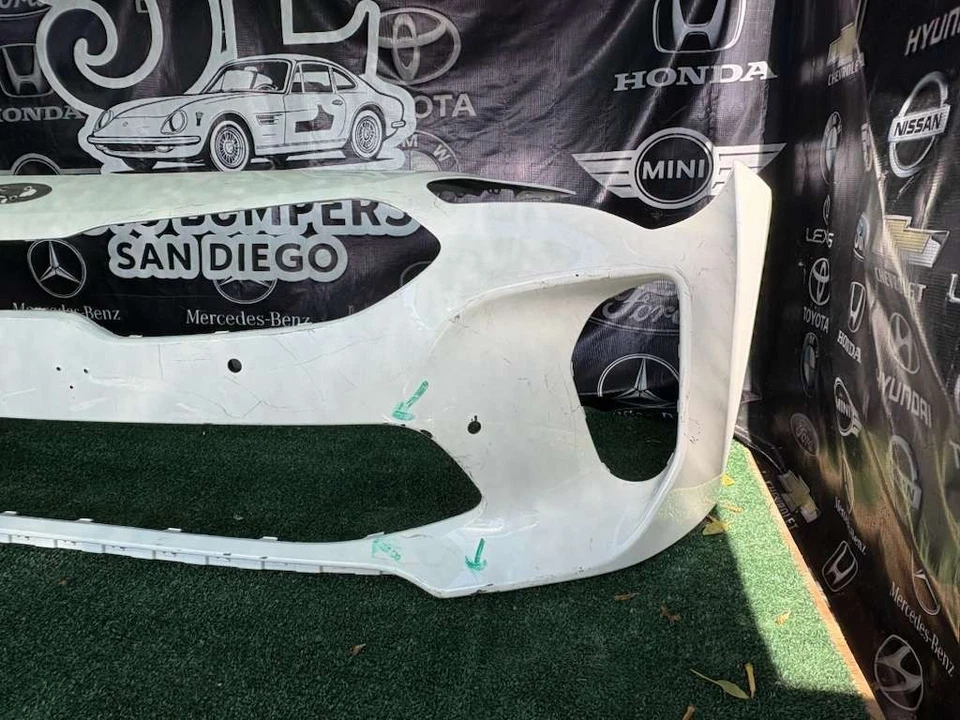2018 - 2020 Kia Stinger Front Bumper Cover OEM 86510-J5000 - Изображение 2 из 4