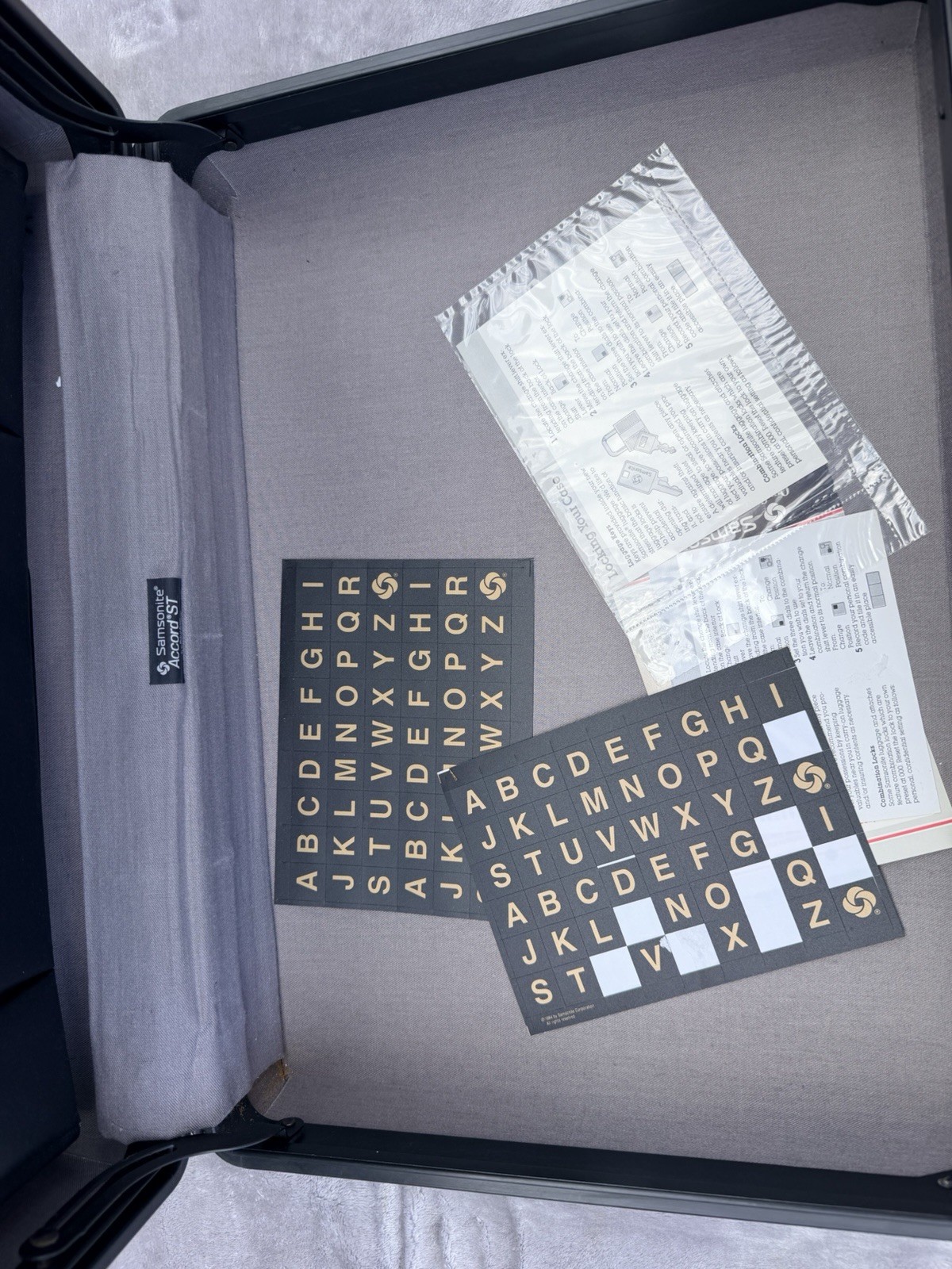 Brown Samsonite  Hard Shell Combination Lock Brie… - image 8