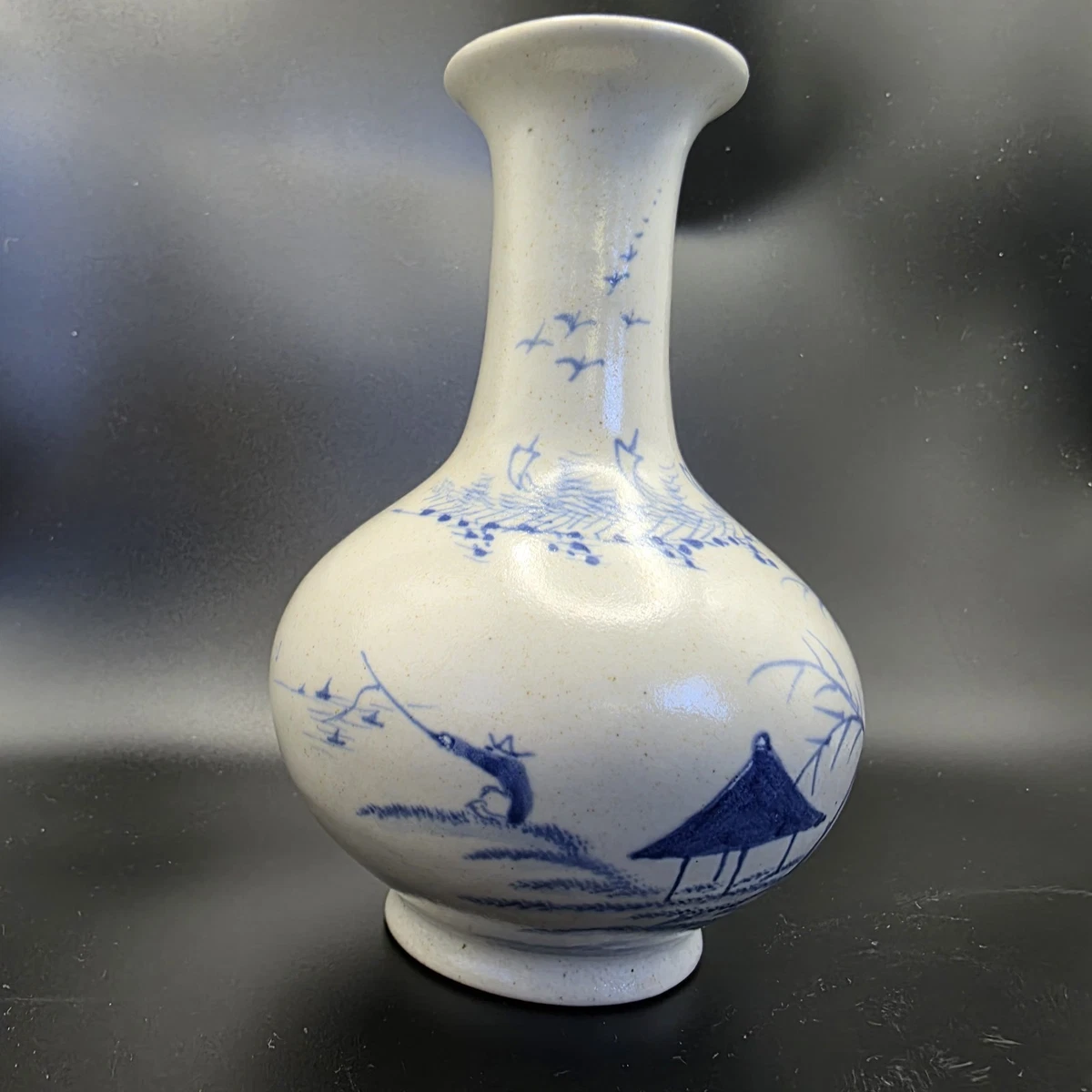 Chinese Japanese Asian vase porcelain pottery ceramic