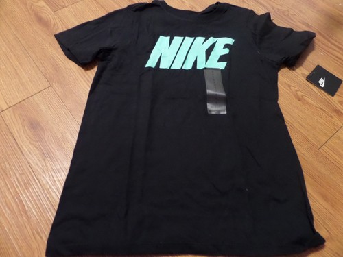 bnwt -boys ss nike shirt--size smal 