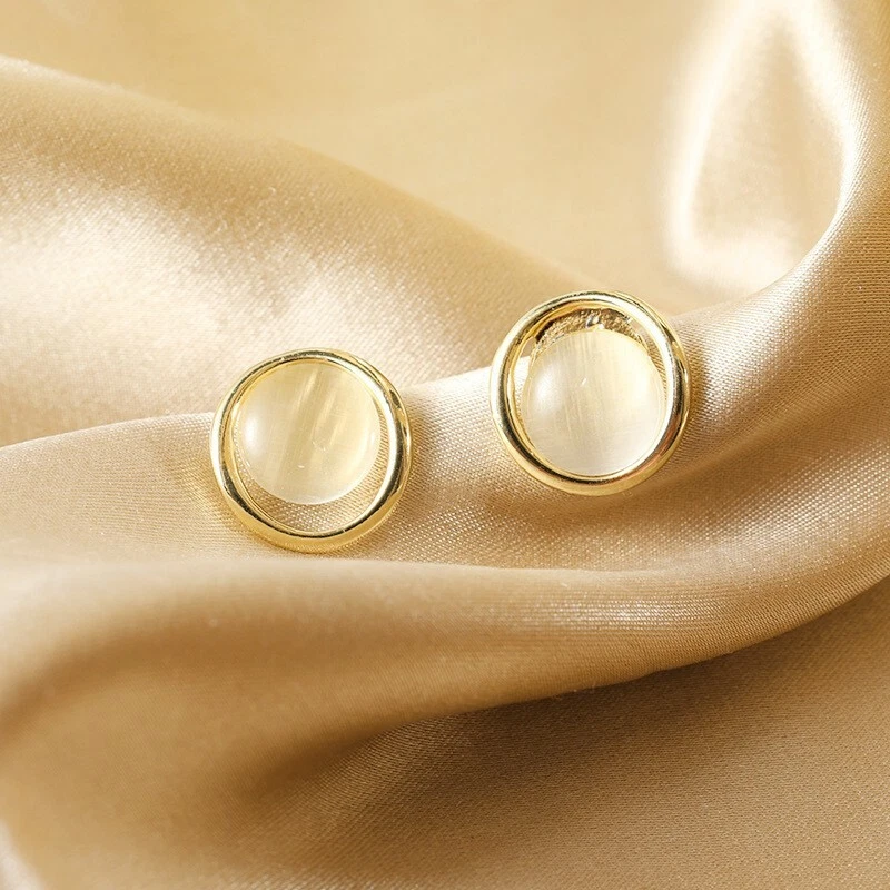 Moda Mujeres Joyería Pendientes 3D Elegante Ópalo Geométrico Hueco Círculo Tachuela 1280 Foto 3 de 4