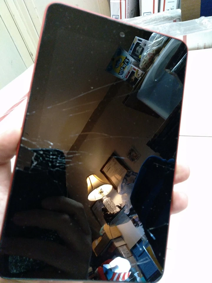 (1) Tablet Dell Android de segunda mano pantalla rota se vende para piezas con cargador Foto 4 de 4