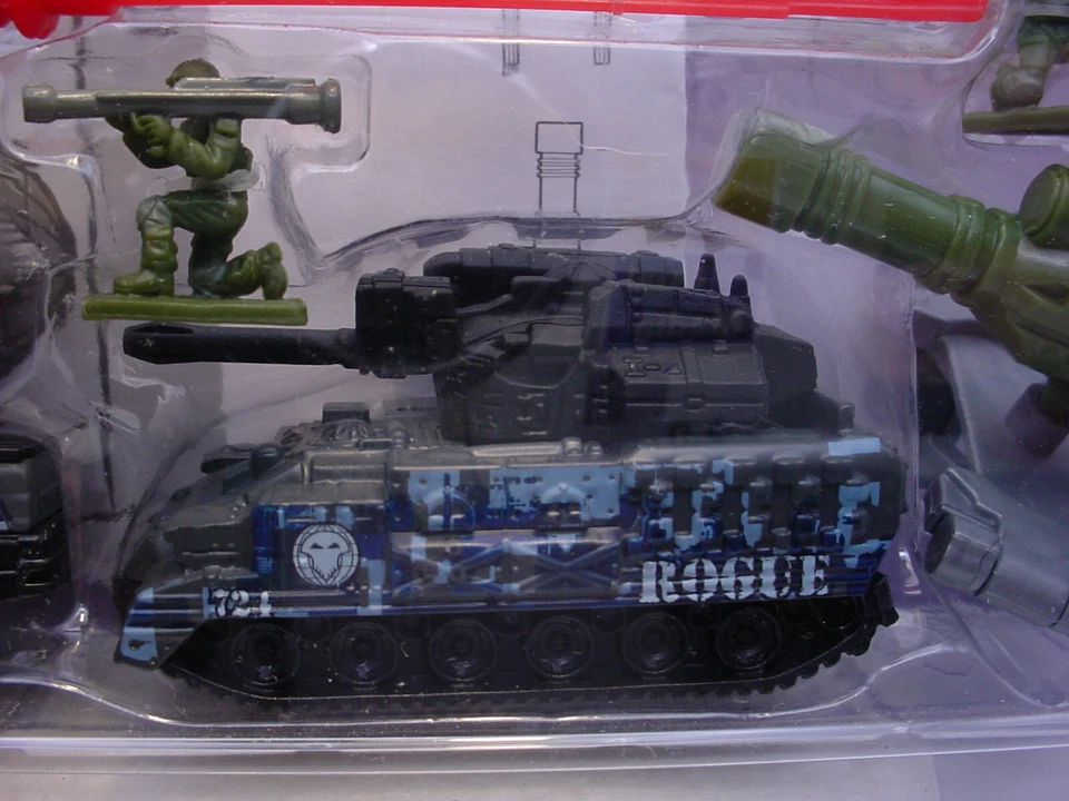Matchbox BATTLE KINGS Urban Assault ☆camo Chevy Avalanche,Tank,figures☆10 pieces - Image 3 of 4