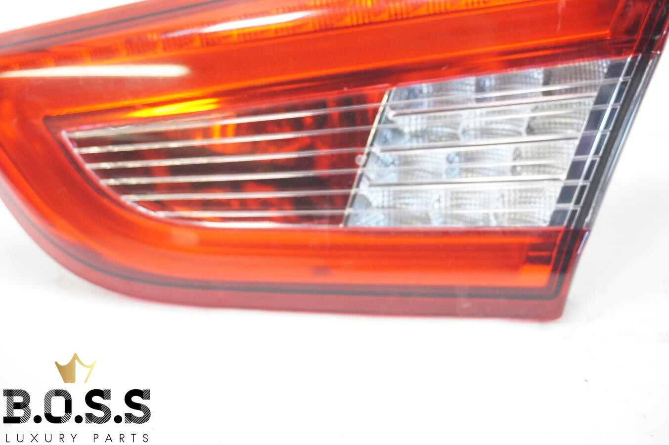 MASERATI GHIBLI M157 Q4 Right Side Tailgate Taillight 06700046630 OEM