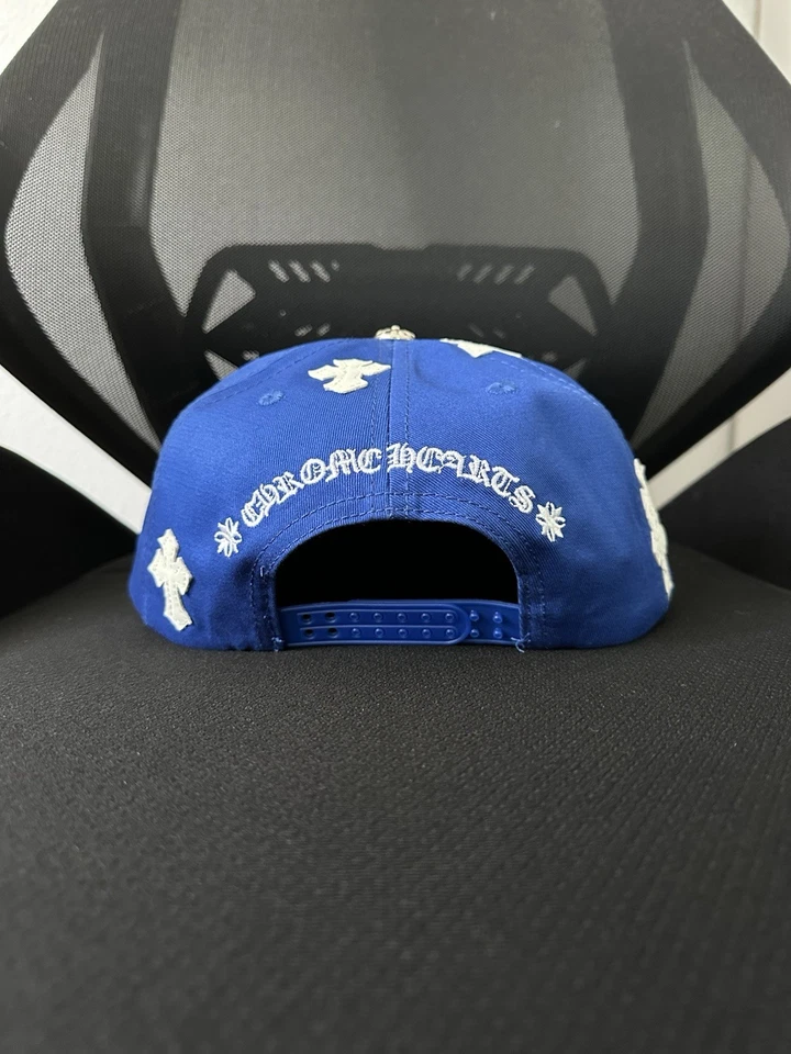 ¡ÚLTIMO! SOMBRERO CH ESTILO CORAZONES CROMADOS (AZUL/BLANCO) Foto 2 de 4