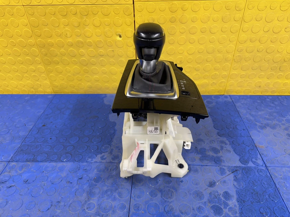 2014-2016 Mazda 3 Shift Lever Automatic Gear Lever OEM DA7V-46-100-KF485 - Изображение 3 из 4