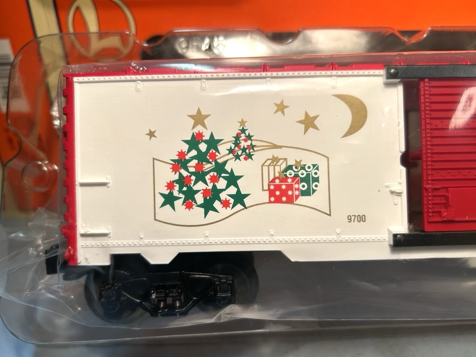 LIONEL #36212 EMPLOYEE CHRISTMAS BOX CAR for year 2000 VERY SCARCE ITEM NEW/OB! - Image 3 of 4