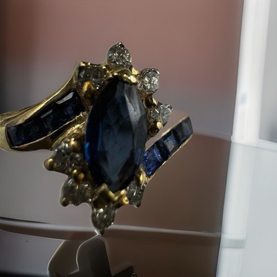 Atemberaubender zierlicher Damen/Kind 10k Gelbgold Saphir & Diamant Ring. Größe 3.