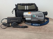 Sony CCD-TR818 Video8  Hi8 Camcorder TESTED WORKING with Case, Extras  Charger