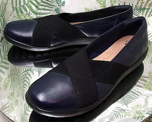 clarks navy loafers