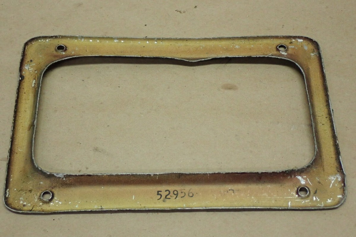 1973 PIPER PA-31-350 NAVAJO CHIEFTAIN INTERIOR BEZEL FAIRING 52956
