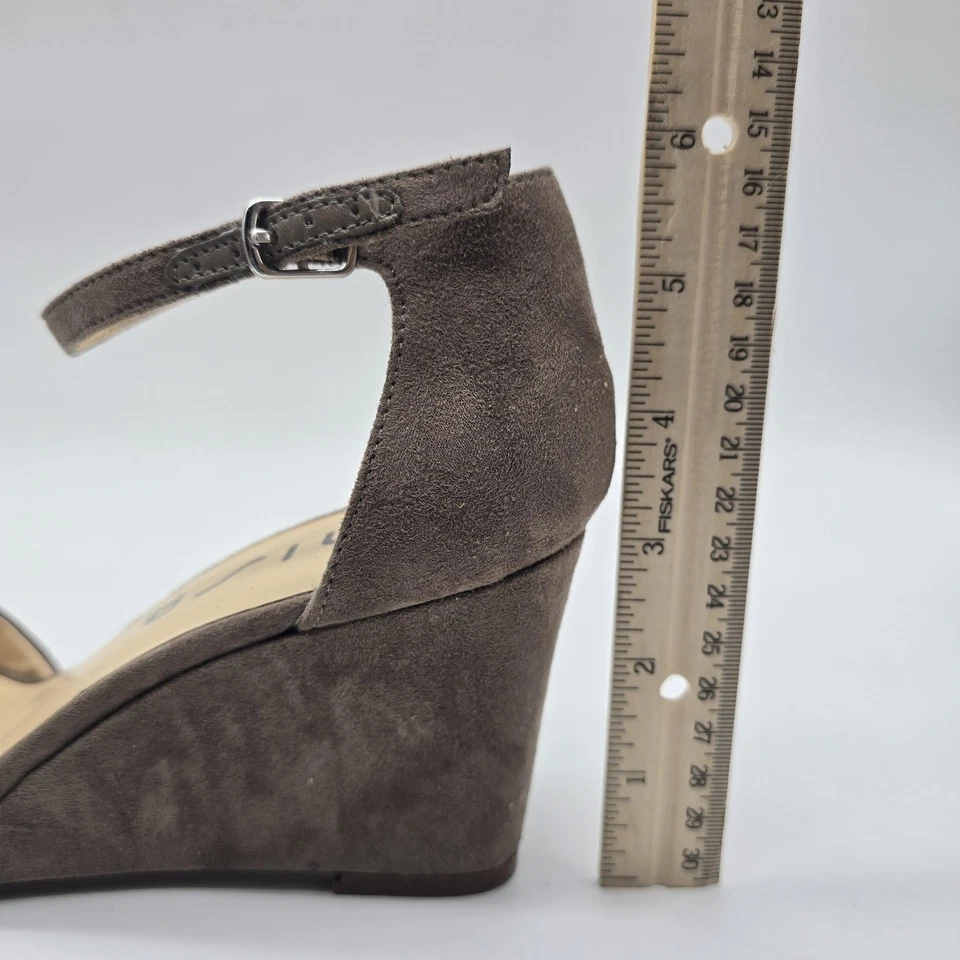 Unisa Shoes Womens Size 8.5 Taupe Suede Wedge Heels Ankle Strap Open Toe Dressy - Image 4 of 4
