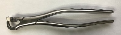 MAKE ME AN OFFER! Atraumatic Extraction Forceps Set Of 4. New, Open Box.
