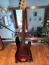 Squier Standard P-Bass Special