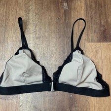 Women's coquette Black and cream lace bralette with adjustable straps sz medium