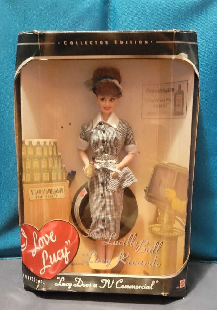 Barbie I Love Lucy Collector Edition - Lucy Does A TV Commercial Doll