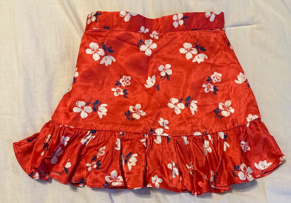 Janie and Jack Floral Red Flower Island Skirt EUC Girls Ruffled Size 4 - Image 2 of 2