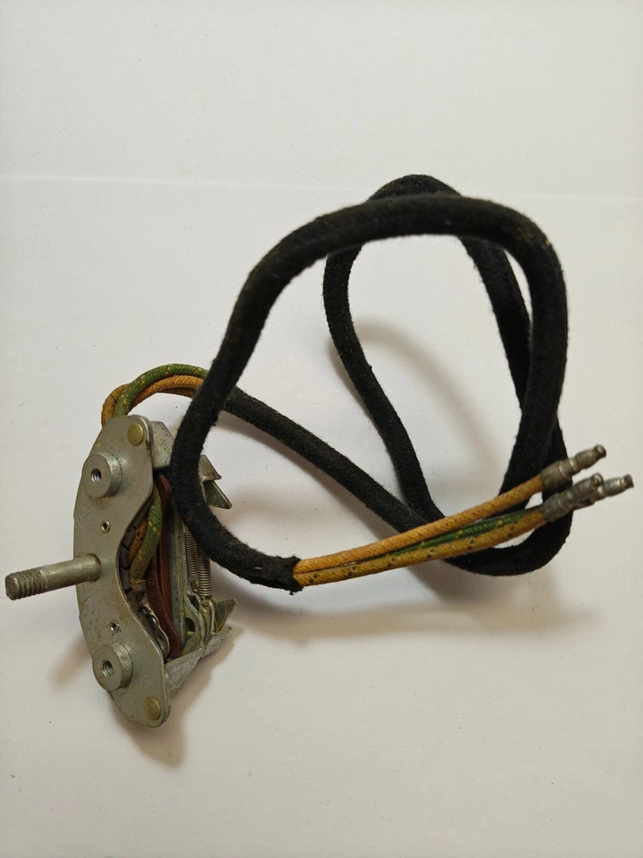 Interruptor de señal de giro Chrysler DeSoto Royal Series New Yorker 1949 NOS 1235606. Foto 4 de 4