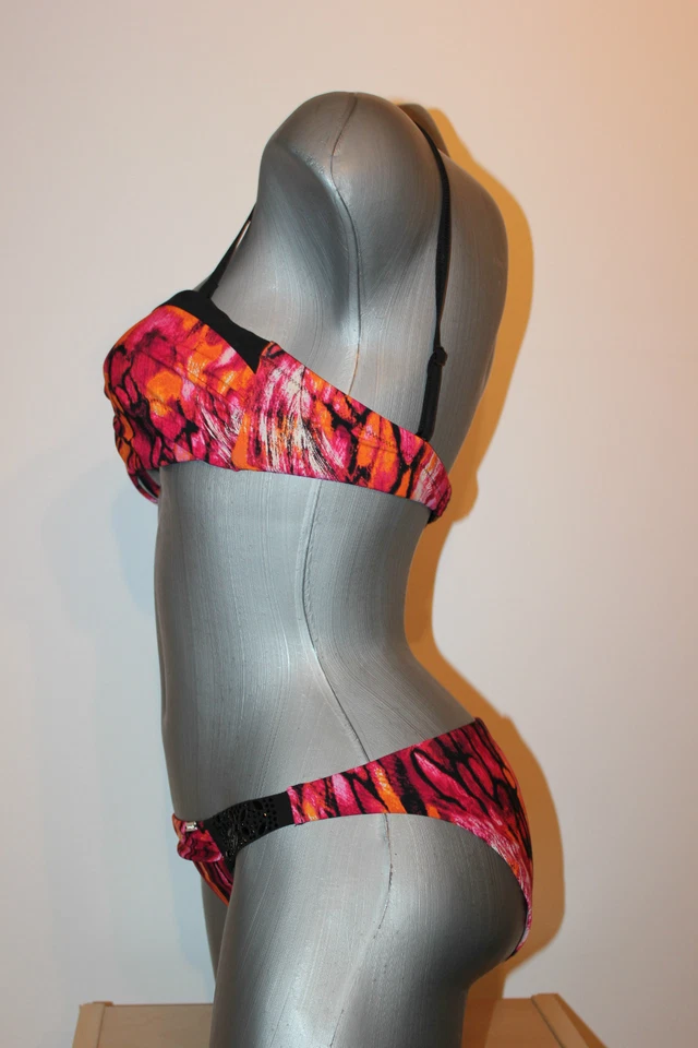 Triumph Bikini Bandeau "Portofino TWPD " Gr.38 B rotmix Höschen 38 sehr edel - Bild 4 von 4