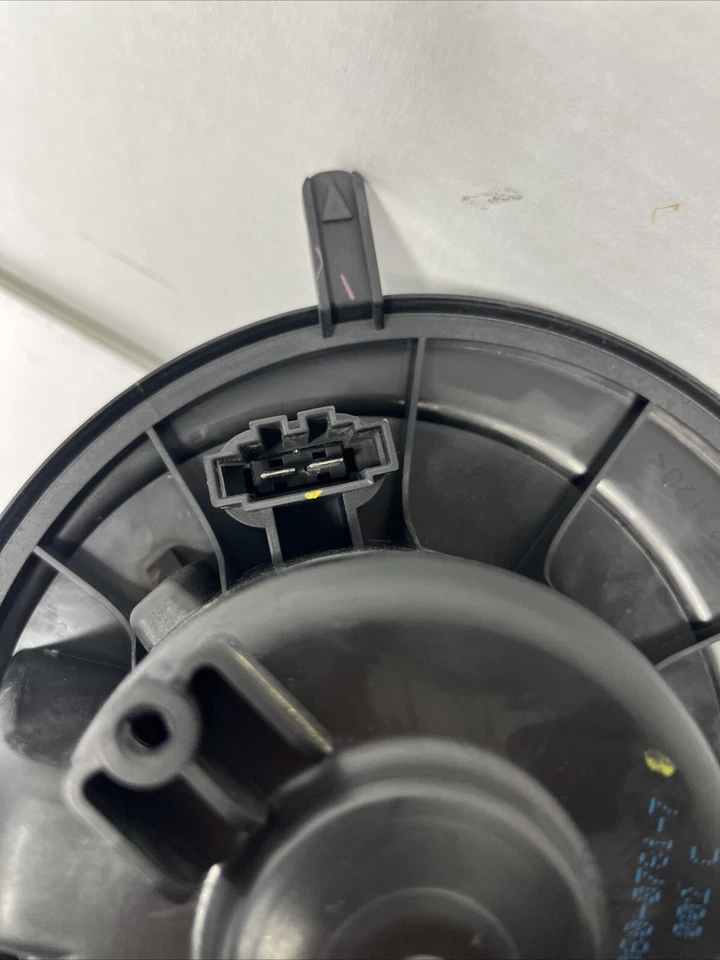 Motor soplador Volkswagen Tiguan 09-18 1K1819015C probado OEM Foto 3 de 4