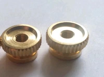 Paar Messing HT Klemmen Zündkerze Rändelschrauben Oldtimer Motorrad Doppelmotor - Bild 1 von 4