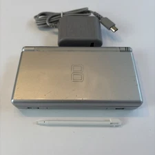 Nintendo DS Lite Silver Platinum Handheld With Charger Stylus US Model