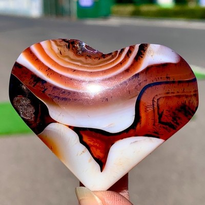 82G Natural sardonyx striped agate heart crystal mineral carving Healing A11