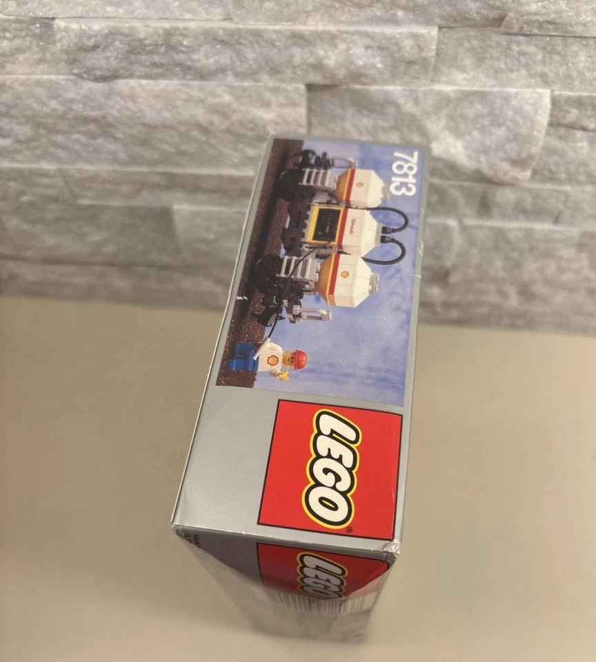 NEW Lego TRAIN 4.5 V 7813 Shell Tanker Wagon Sealed 7813 Rare Vintage Legoland - Image 4 of 4