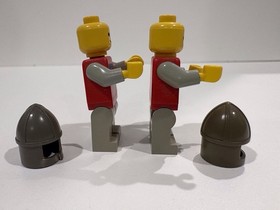 LEGO (6077) Vintage 1981 Classic Castle: Knight's Procession - COMPLETE