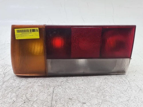 635081 Piloto Trasero Derecho para PEUGEOT 505 BERLINA * 2095889 - Imagen 1 de 2