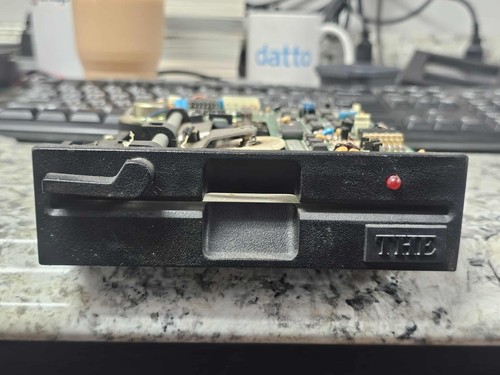THE Clean - Vintage Qume QUMETRAK 142 5.25" 5 1/4" Half Height Floppy Disk Drive