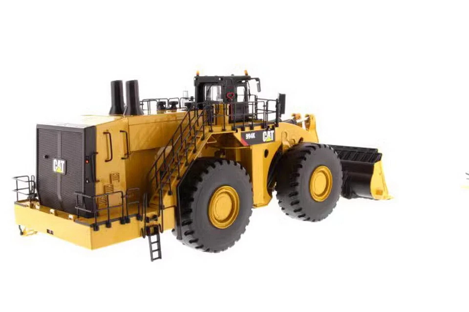 DM 1/50 Scale Cat 994K Wheel Loader Rock Bucket Version Diecast Model 85505C - Image 3 of 4