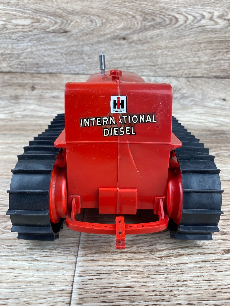 Set Binari Cingolato In Miniatura Per International Harvester IH TD24 – Plastica E Gomma Rossa