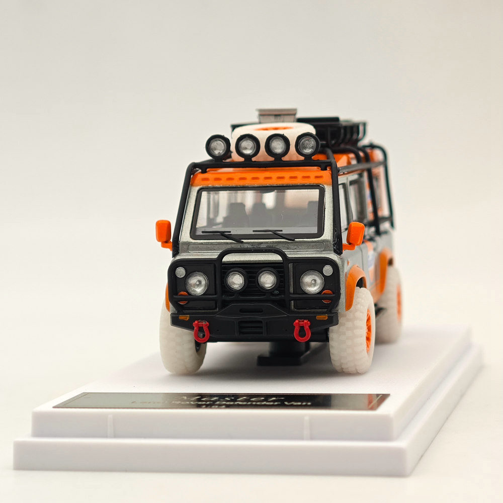 801-331 Master 1/64 ランドローバー ディフェンダーVAN 801-331 Master 1/64 ランドローバー ディフェンダーVAN