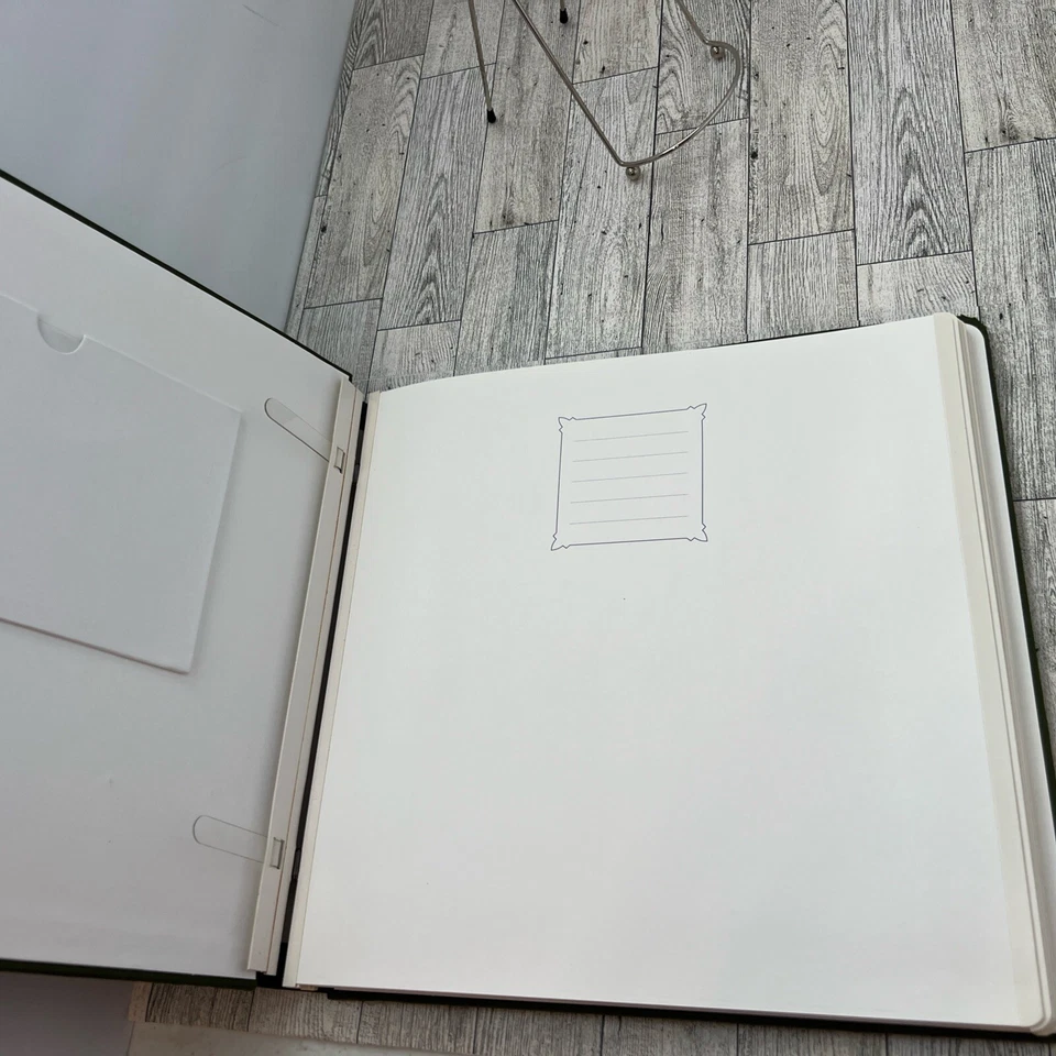 Álbum de recortes Westrim Crafts 12 x 12" pano pós-encolhido - janela de foto verde - Imagem 3 de 4