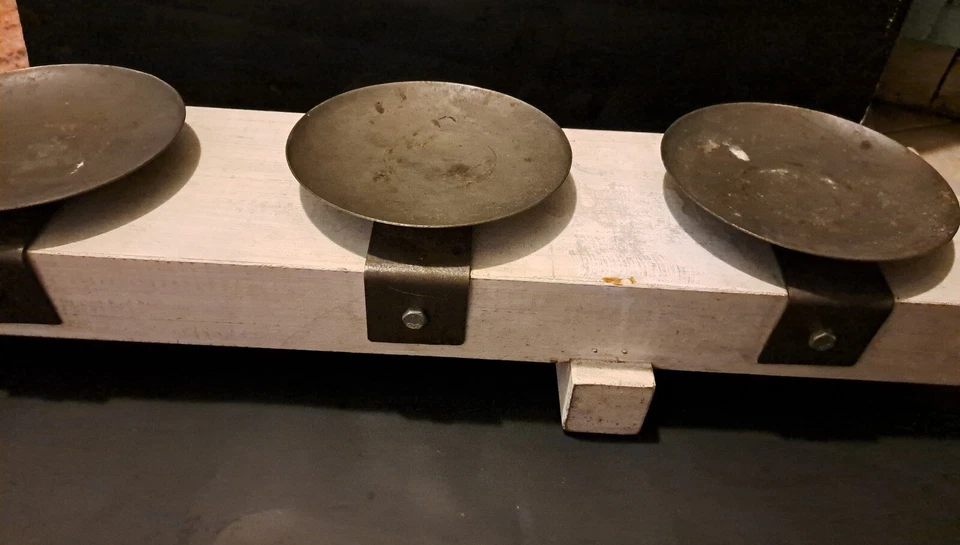 Medalla de madera audaz Pottery Barn vintage atornillada 5 piezas soporte de vela 39" de largo 4" de alto Foto 2 de 4