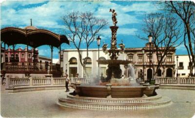 CPM AK Fuente Kiosko en El Jardin Obregon MEXICO (640274)