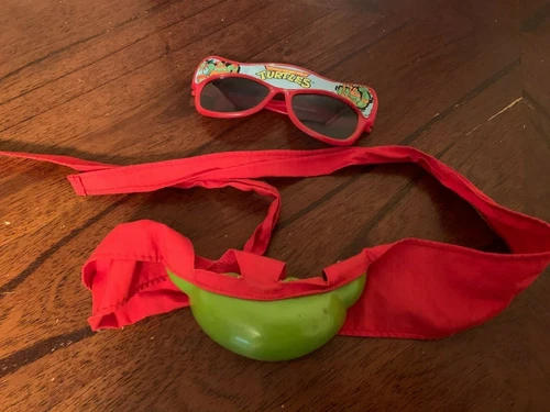 VINTAGE 1990s TMNT Teenage Mutant Ninja Turtles Sunglasses and Costume Chin