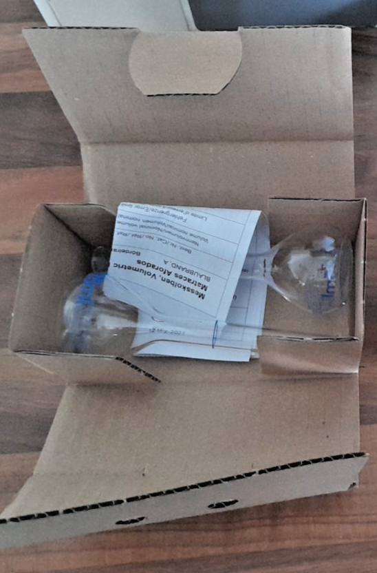 Brand Blaubrand Z326194-2EA Volumetric Borosilicate Flasks 25ml Brand New 2 Pack