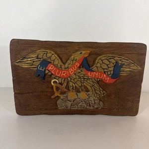Faux Wood E Pluribus Unum carved American Eagle Wall Plaque 11.5 x 19 " Vintage