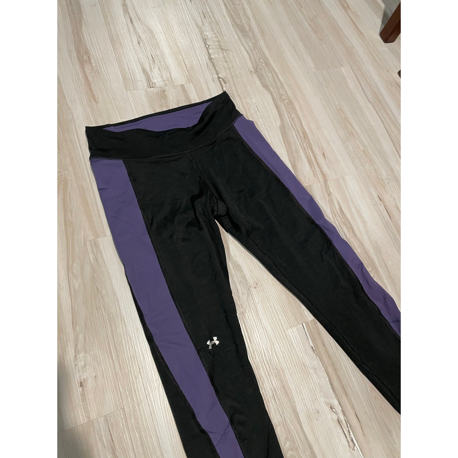 Under Armour black and purple striped leggings size Medium thumbnail 3