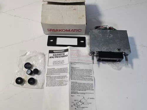 Vintage Sparkomatic SR35 Cassette AM/FM Car Stereo Radio NOS BRAND NEW IN BOX
