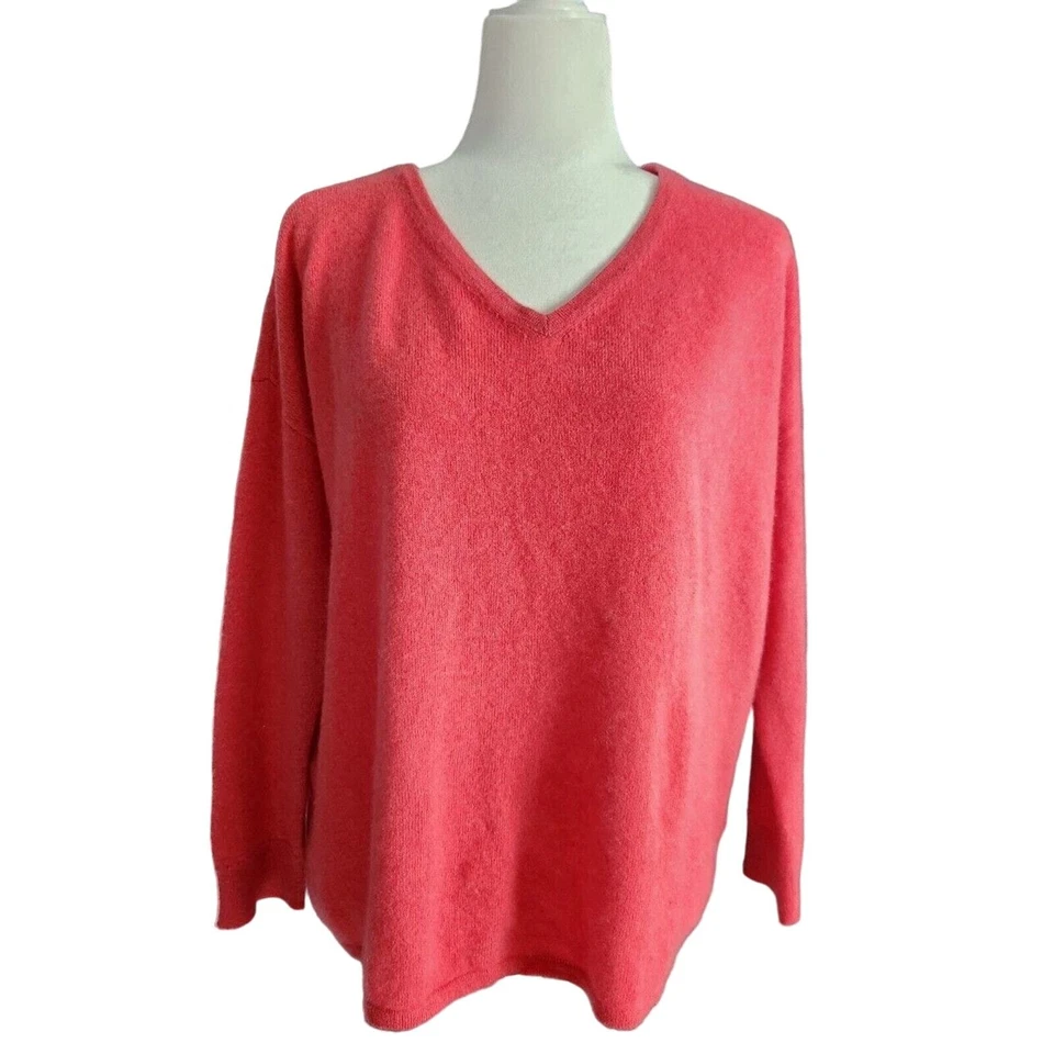 Suéter Charter Club luxo 100% cashmere coral manga longa gola V tamanho médio - Imagem 2 de 4