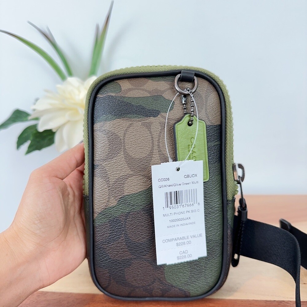 NWT Coach Multifunction Phone Pack In Signature Canvas With Camo