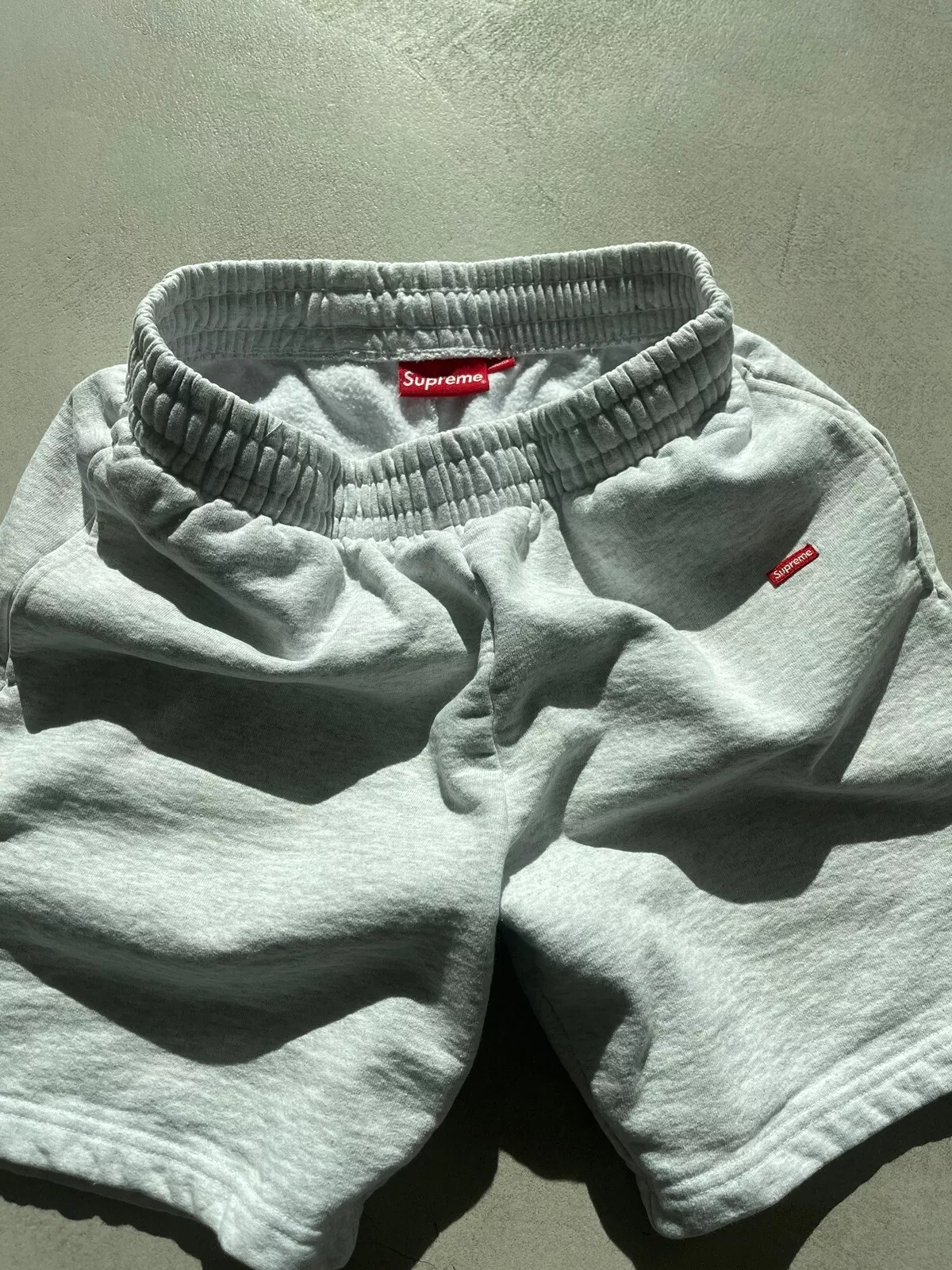 Supreme petite boîte sweatshort gris bruyère taille petite AUTHENTIQUE