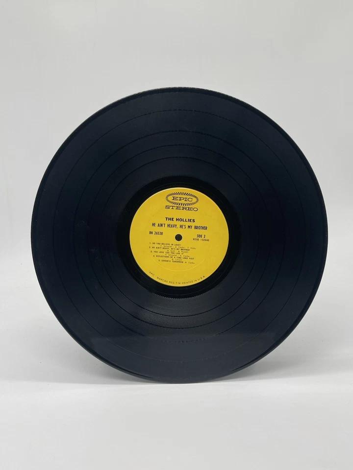 THE HOLLIES HE AIN'T HEAVY HE'S MY BROTHER 12" LP VG+ VINYL PITMAN PRESSING EPIC - Image 4 of 4