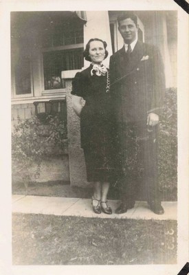 VTG Photo Beautiful Woman Handsome Man Couple Love Family Affection